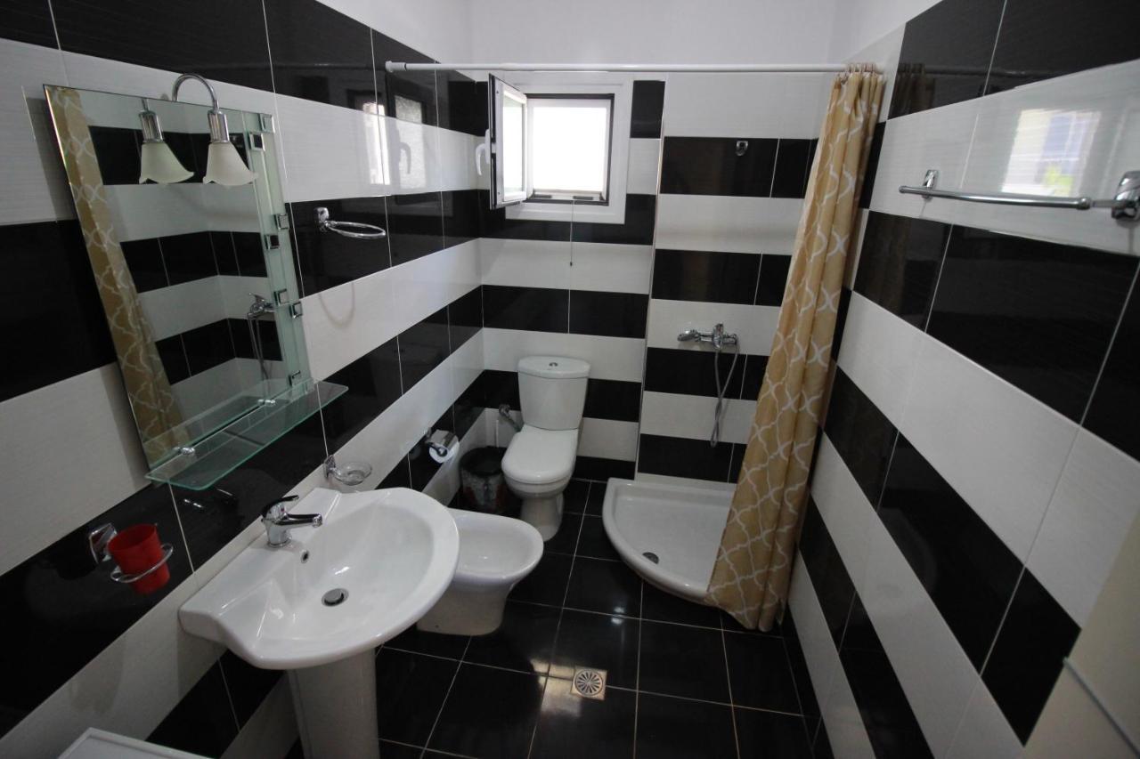 Villa Roel Sarande Bagian luar foto