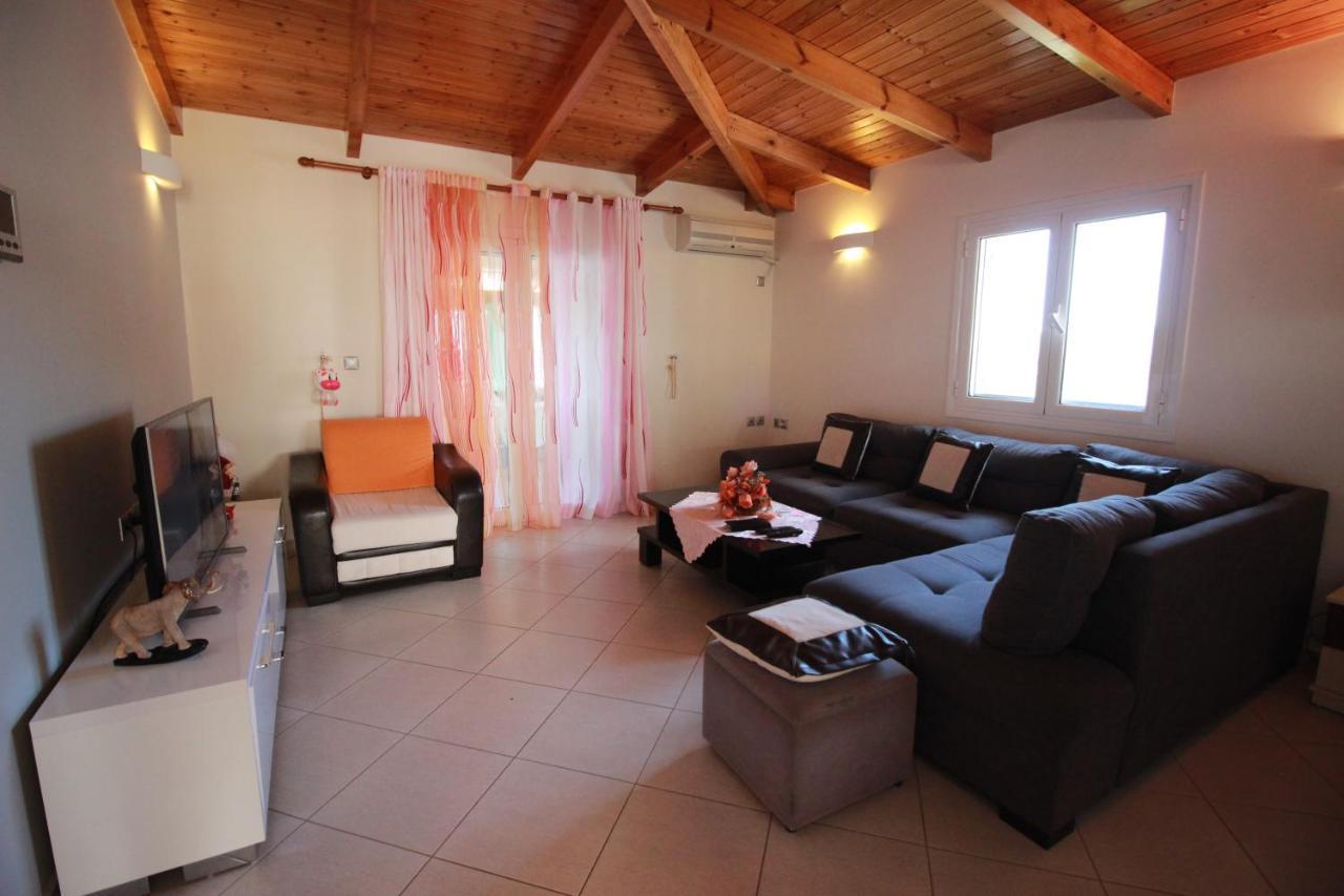 Villa Roel Sarande Bagian luar foto