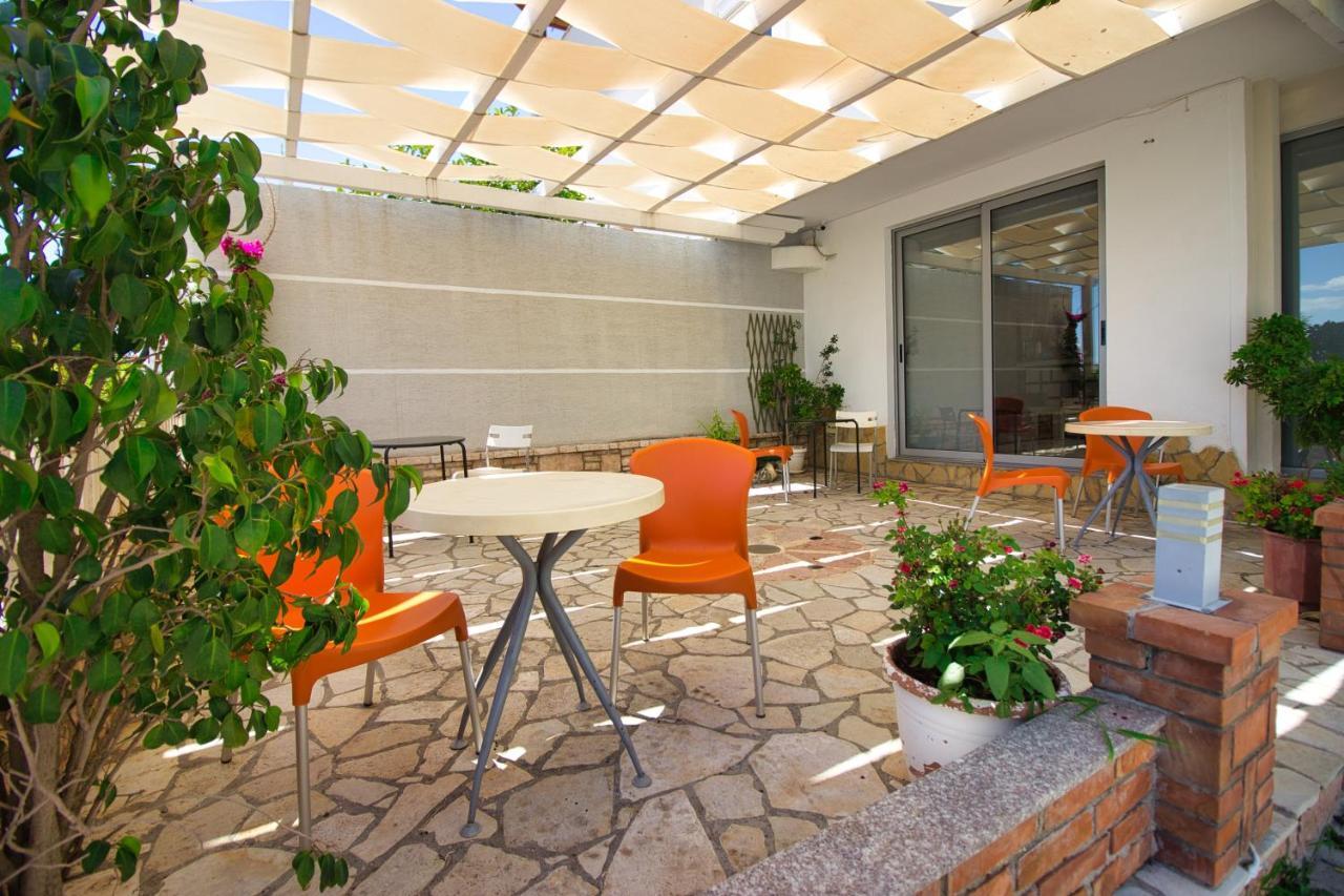 Villa Roel Sarande Bagian luar foto