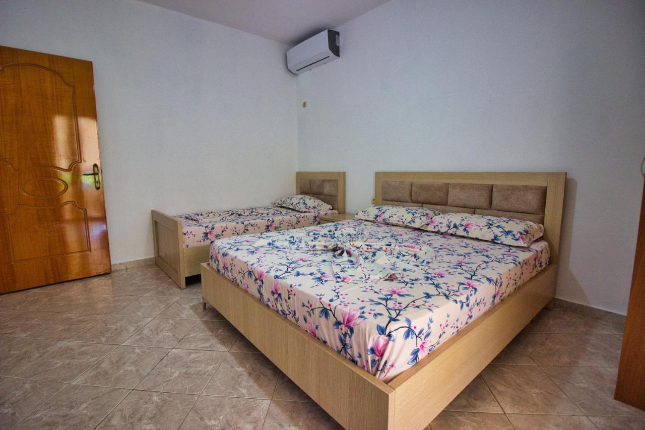 Villa Roel Sarande Bagian luar foto